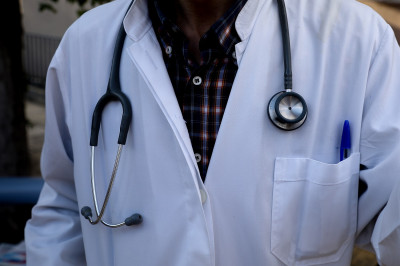 ΙΣΑ: Πενήντα ιδιώτες γιατροί έχουν ανταποκριθεί στο κάλεσμα για στήριξη του ΕΣΥ