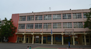 Άγριος ξυλοδαρμός γονέα έξω από δημοτικό σχολείο στην Καλαμάτα