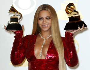 Ιστορία έγραψε στα Grammys η Beyonce, «έσπασε» όλα τα ρεκόρ