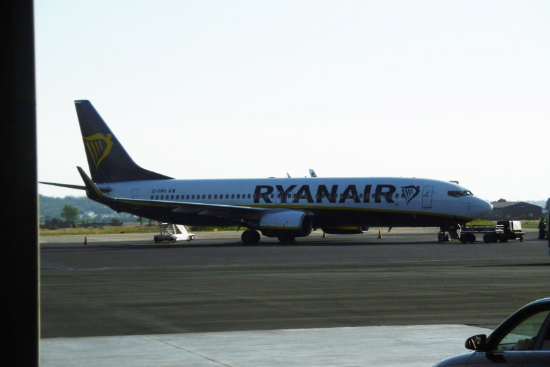 Με έξι επιβάτες λιγότερους έφτασε στο Βίλνιους η πτήση της Ryanair - Απίστευτα καψώνια