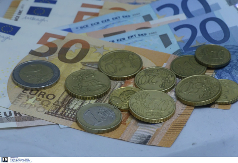 Επίδομα 534 ευρώ: Σήμερα πληρώνονται χιλιάδες εργαζόμενοι