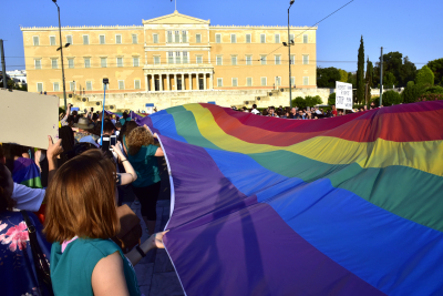 Μπακογιάννης: «Όλοι και όλες πρέπει να νιώθουν ασφαλείς», συστήνεται διαπαραταξιακή επιτροπή για τους ΛΟΑΤΚΙ