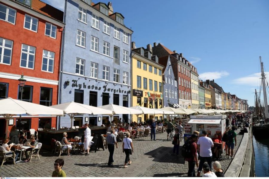 Δανία: Xαλαρώνουν οι περιορισμοί κατά του κορονοϊού, την ώρα που τα κρούσματα καταγράφουν νέο ρεκόρ