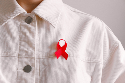 Εντοπίστηκε νέα παραλλαγή του AIDS, άκρως παθογόνα και πιο μεταδοτική