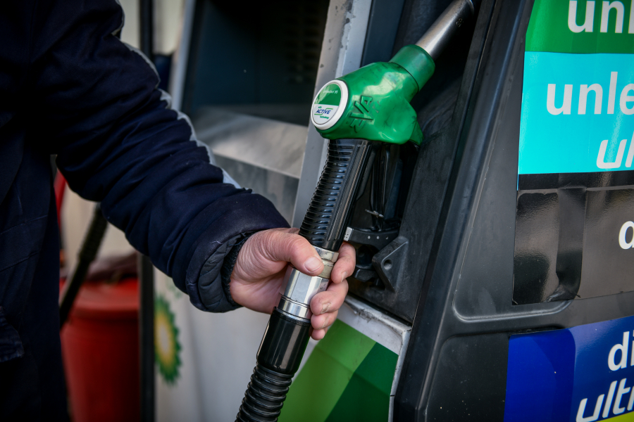 Επίδομα βενζίνης: Πληρώθηκαν οι πρώτοι δικαιούχοι