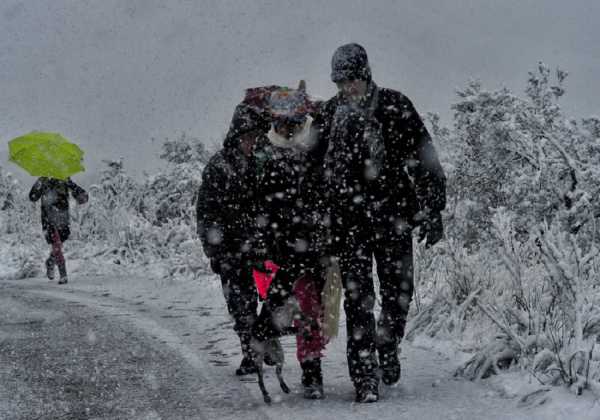 Νέο κύμα χιονοπτώσεων «σαρώνει» Λέσβο και Χίο