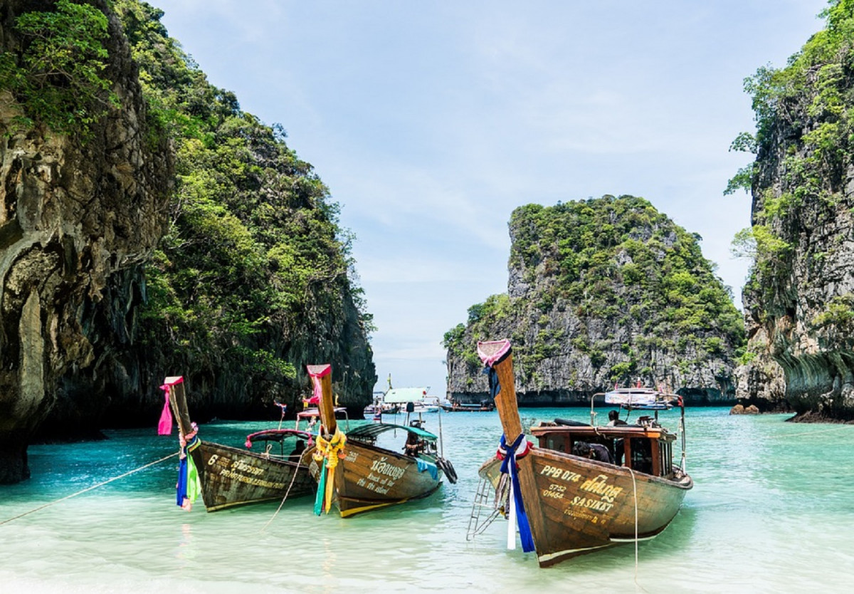 Ταϊλάνδη: Προτεραιότητα στους εμβολιασμούς οι τουριστικές περιοχές