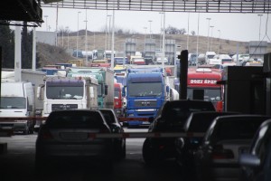 Αλλαγές σχετικά με τη ρύπανση και την οδική ασφάλεια προωθεί η ΕΕ