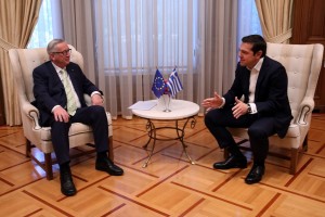 Συνάντηση Τσίπρα-Γιούνκερ: Έχουμε κάνει αλλαγές στη χώρα, παρατήρησε ο πρωθυπουργός στο διάλογο που είχαν δημοσίως