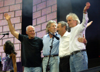 Pink Floyd: Νέο κομμάτι μετά από 30 χρόνια- η σύνδεση με τον πόλεμο στην Ουκρανία (βίντεο)