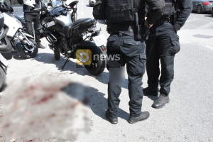 Επίθεση με μαχαίρι μπροστά στο Εφετείο Αθηνών