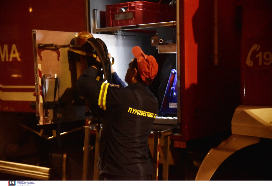 Θεσσαλονίκη: Άτομο έπεσε σε ρέμα, επιχείρηση απεγκλωβισμού από την Πυροσβεστική