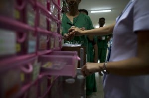 Δεκάδες γιατροί και νοσηλευτές σε σκάνδαλο με αντικαρκινικά φαρμάκα- προσαγωγές τώρα στην Αστυνομία