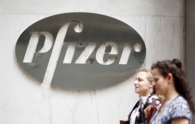 Η Pfizer διπλασιάζει τις θέσεις εργασίας στη Θεσσαλονίκη, 500 νέες προσλήψεις