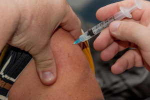 Νέο εμβόλιο κατά του κορονοϊού συστήνει ο ΠΟΥ