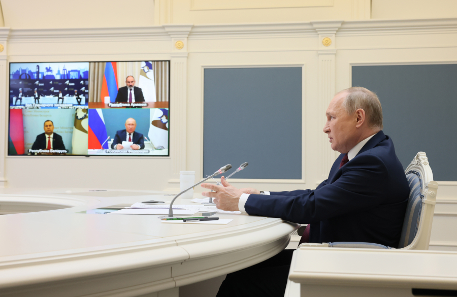 Πούτιν: «Οι κυρώσεις της Δύσης δεν θα αποκόψουν τη Ρωσία από τις τεχνολογίες