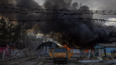 Πόλεμος Ουκρανία: Το Κίεβο υποστηρίζει ότι συνεχίζονται οι συνομιλίες ζητώντας έξτρα βοήθεια από ΗΠΑ, διαψεύδει η Μόσχα