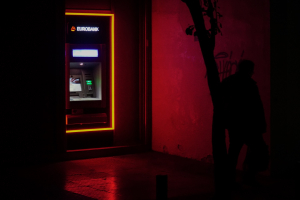 «Ξεχνάνε» τα ATM σε δήμους και δεκάδες χωριά όλης της χώρας