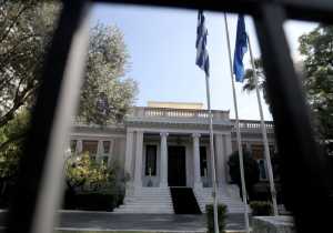 Στο Μαξίμου το ΠΣ του ΣΥΡΙΖΑ μετά τον «ύποπτο» φάκελο στην Κουμουνδούρου