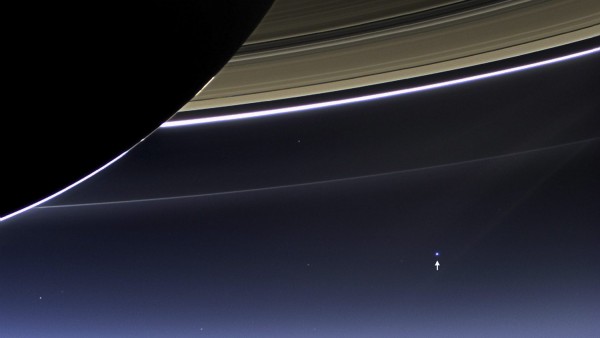 Η ιστορική «βουτιά» του Cassini ανάμεσα στον Κρόνο και τα δαχτυλίδια του