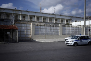 Φυλακές Βόλου: Έκρυψαν το χασίς σε πλαστελίνη και το στερέωσαν σε τοίχο