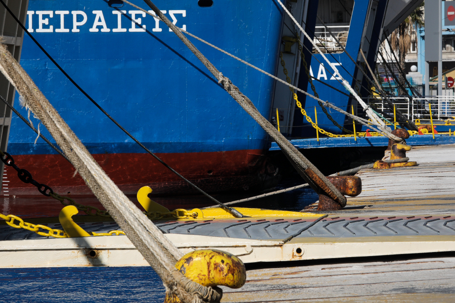 ΠΝΟ: Πολλαπλά κρούσματα κορονοϊού στα πλοία - Να παρέμβει το ΥΝΑΝΠ