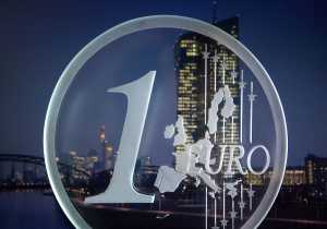 Ηandelsblatt: Το ευρώ πολύτιμο όσο ποτέ για την Ευρώπη