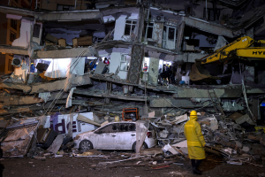 Σεισμός: Η ΕΕ στέλνει πάνω από 1.100 διασώστες στην Τουρκία μέσω του Μηχανισμού Πολιτικής Προστασίας