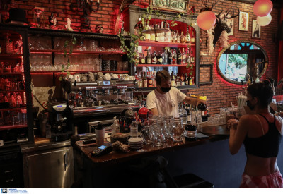Covid Free πλέον το Γιβραλτάρ: Πολίτες γέμισαν εστιατόρια και μπαρ (Εικόνες και βίντεο)