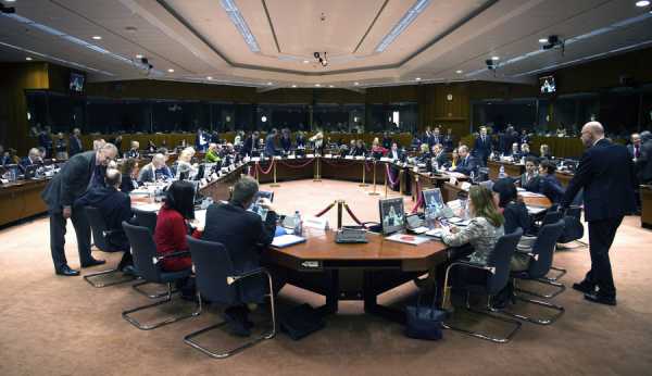 Σήμερα κρίνεται απο το Eurogroup η επιστροφή του κουαρτέτου