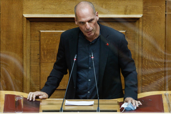 Βουλή: Τη μη άρση της ασυλίας Βαρουφάκη εισηγήθηκε η Επιτροπή Δεοντολογίας