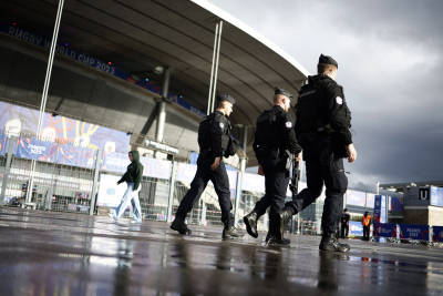 Δέκα αεροδρόμια εκκενώθηκαν μετά από απειλές για βόμβα -Τι συμβαίνει στη Γαλλία μετά την δολοφονία καθηγητή από Ισλαμιστή