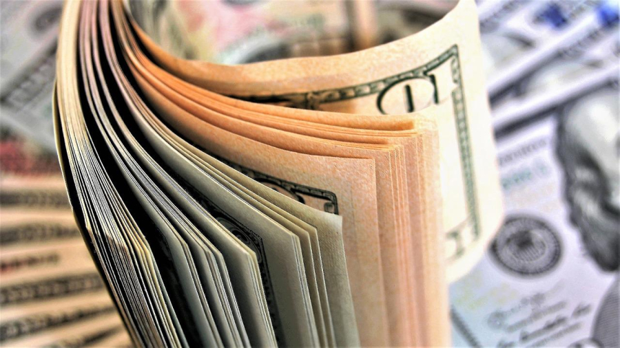 Σε υψηλό 20ετίας η ισοτιμία του δολαρίου: «Μάχη» για να συγκρατηθεί ο πληθωρισμός