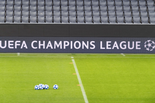 UEFA: Προς κεκλεισμένων και οι ευρωπαϊκοί τελικοί