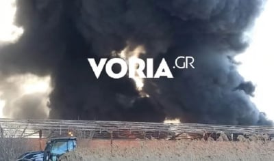 Θεσσαλονίκη: Mεγάλη φωτιά σε εγκαταλελειμμένο εργοστάσιο έξω από τη Σίνδο