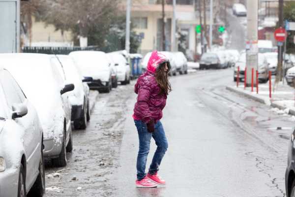 Σταμάτησαν τα μαθήματα στην Ορεστιάδα λόγω χιονιά