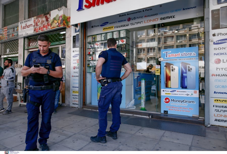 Ανατροπή με την «ομηρεία» σε κατάστημα στη Θεσσαλονίκη: Από δικό τους λάθος κλειδώθηκαν μέσα οι ληστές «της συμφοράς»