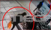 Νέο βίντεο από τη φρικιαστική δράση του «δράκου» των Εξαρχείων - Η επίθεση στην 29χρονη δικηγόρο