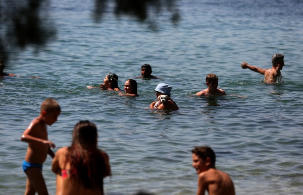 Ο δήμος Θερμαϊκού διαβεβαιώνει πως τα νερά είναι απολύτως κατάλληλα για κολύμβηση