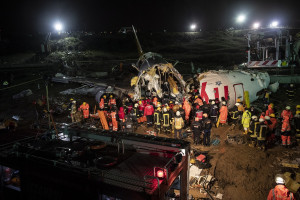 Κωνσταντινούπολη: Τρεις νεκροί και 179 τραυματίες στο αεροπορικό δυστύχημα της Pegasus Airlines