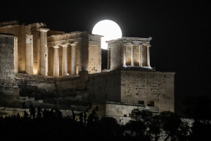 Στις 10 ομορφότερες πόλεις του κόσμου η Αθήνα - Σε ποια θέση «φιγουράρει»