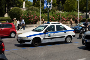 Φάρσα το τηλεφώνημα για βόμβα στο κέντρο της Αθήνας - Λήξη συναγερμού