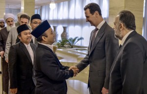 Σαν να μην συμβαίνει τίποτα, ο Άσαντ πάει για... δουλεία! (vid)