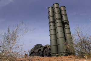 Η Λευκορωσία αγοράζει S-400 και πυραύλους Iskander από τη Ρωσία