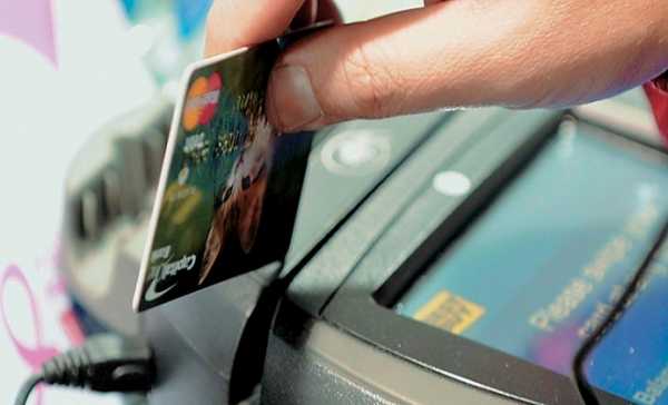 Μειώνονται οι προμήθειες των τραπεζών για χρήση καρτών και μηχανημάτων pos