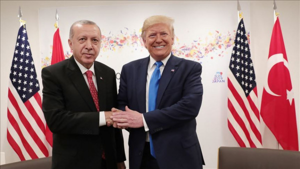 Επιδιώκοντας συμφωνίες όχι κυρώσεις - Ο Ερντογάν παρέστη σε δεξίωση του Τραμπ