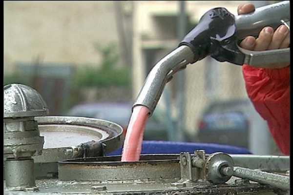 Μείωση του ΕΦΚ στο πετρέλαιο θέρμανσης ζητούν οι βενζινοπώλες