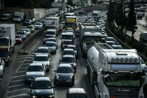 Κορονοϊός: Αναστολή στις εξετάσεις οδήγησης σε όλες τις περιφέρειες - Παράταση σε διπλώματα και ΚΤΕΟ