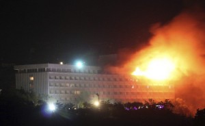 Ένοπλοι εισέβαλαν στο ξενοδοχείο Intercontinental στην Καμπούλ