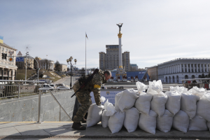 Ξέσπασμα δύο ουκρανών δημάρχων κατά των Ρώσων: «Θα τους σταματήσουμε» - «Θα τους στείλουμε σπίτια τους σε φέρετρα»
